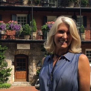 Meet your Posher, Joann